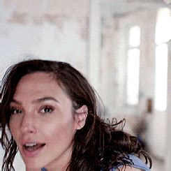 gal gadot deepfake gif|Gfycat Uses Artificial Intelligence to Fight Deepfakes Porn